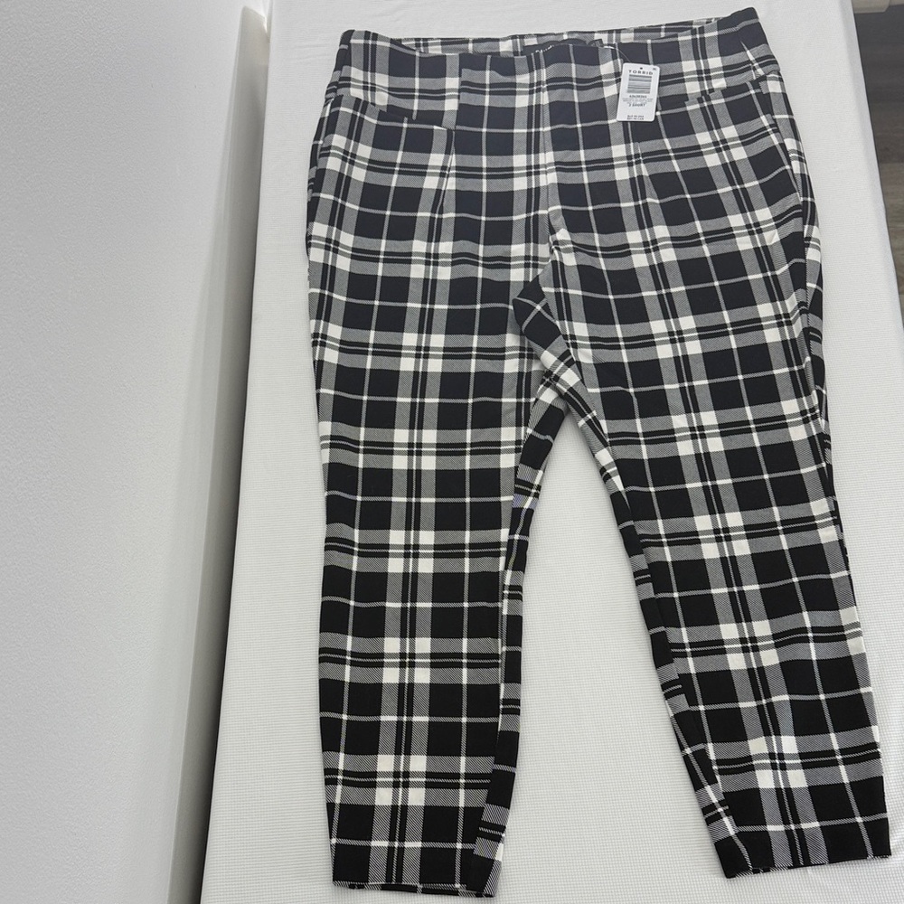Torrid Plaid Ankle Pants in Black and White